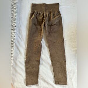 NVGTN Contour Leggings
